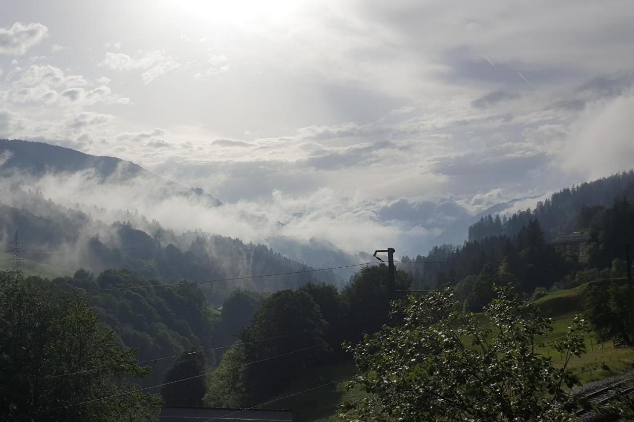 Ferienhaus & Ferienwohnung Winay Wayna Gotschna Blick Klosters Dış mekan fotoğraf